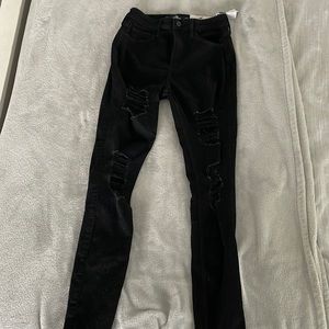 NWT Hollister curvy High rise  super skinny rip jean